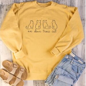 Cute cat sweatshirt in golden yellow, S